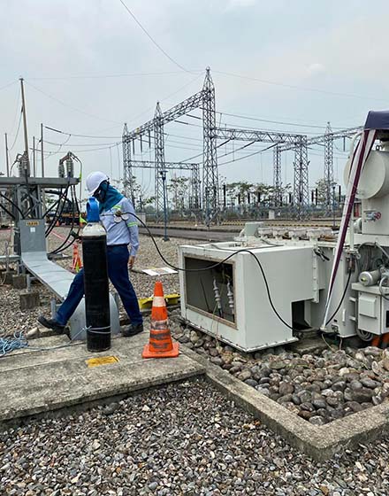 FyR ingenieros realiza Mantenimiento y Pruebas con Laboratorio Móvil a Transformador tipo zigzag.